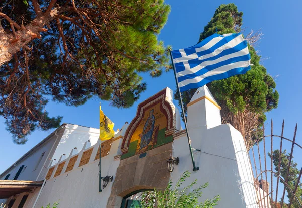 Vista Mosteiro Virgem Maria Dia Ensolarado Paleokastritsa Corfu Grécia — Fotografia de Stock