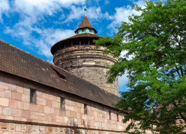 Nürnberg óvárosának történelmi része, Franconia, Németország. — Stock Fotó