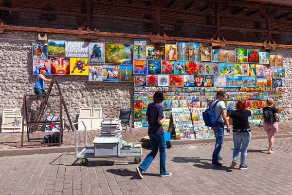 Krakow Poland July 2022 Groups Tourists Old City Streets Sunny — Stock Photo, Image