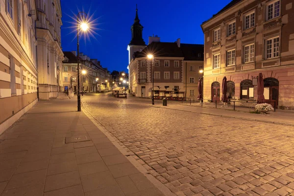 Malowniczy Widok Starą Ulicę Centrum Starego Miasta Świcie Warszawa Polska — Zdjęcie stockowe