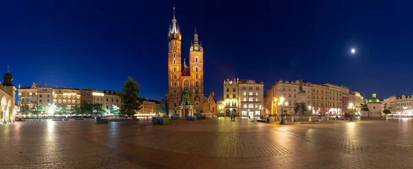 Marys Kerk Het Marktplein Nachtverlichting Krakau Polen — Stockfoto