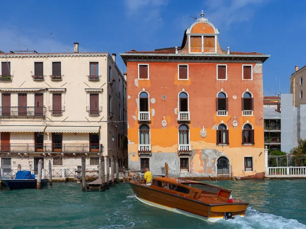 Facades Old Traditional Medieval Houses Grand Canal Venice Italy — Stock Photo, Image