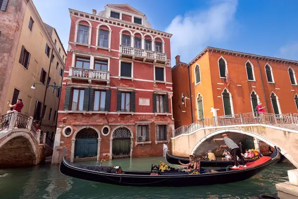 Itália Veneza Setembro 2019 Excursão Turística Pelos Canais Veneza Uma — Fotografia de Stock