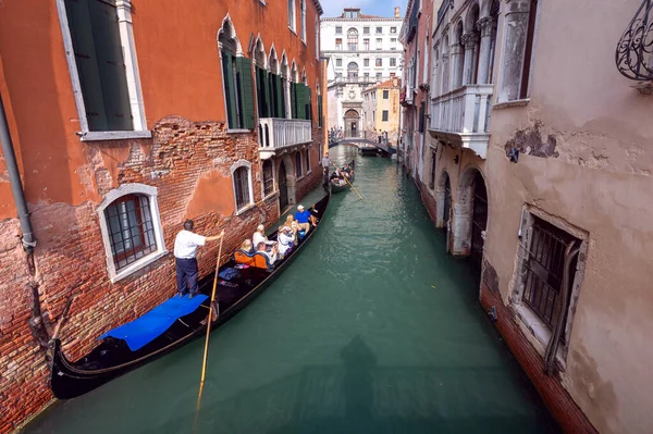Italia Venezia Settembre 2019 Escursione Turistica Lungo Canali Venezia Gondola — Foto Stock