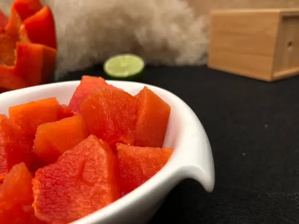 Tuzlu ve limonlu güzel pati kokteyli.