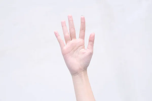 Νεαρή Γυναίκα Δείχνει Όμορφο Χέρι Ενήργησε Πέντε Δάχτυλα Εμφανίστηκε Στο — Φωτογραφία Αρχείου