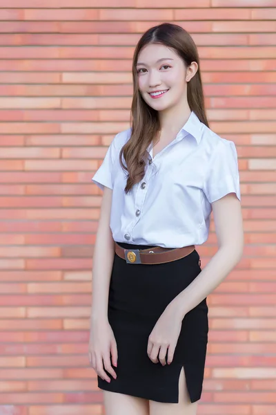 Retrato Estudante Tailandês Adulto Uniforme Estudante Universitário Ásia Bela Menina — Fotografia de Stock