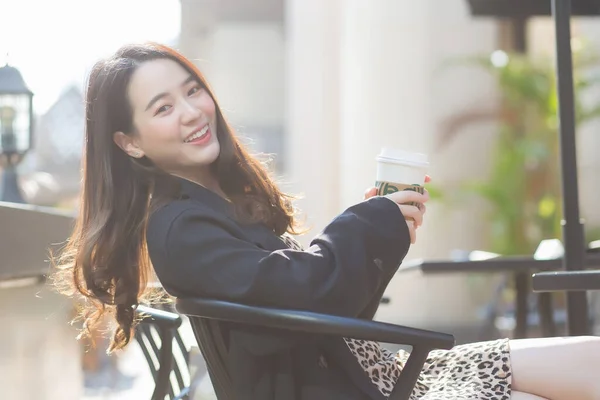 Business Beautiful Asian Woman Dark Blue Suit Sitting Chair Smiling — Stock Photo, Image