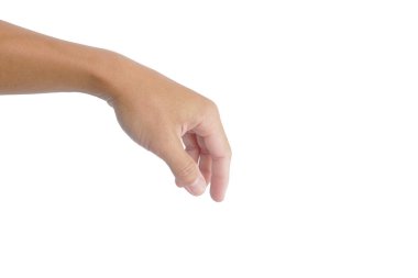 Asyalı adamın eli beyaz arka planda hareket ediyor..