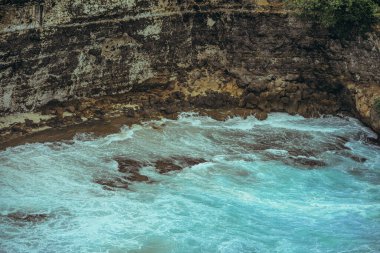 Benzersiz doğal kayaların ve kayalıkların muhteşem görüntüsü