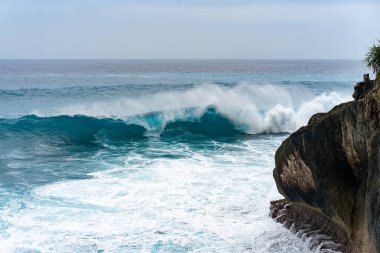 Doğal arka plan, okyanustaki dalgalar.