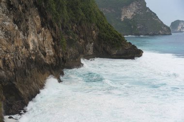 Doğal arkaplan, kayalar okyanusun arka planında ve...