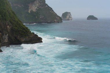 Doğal arkaplan, kayalar okyanusun arka planında ve...