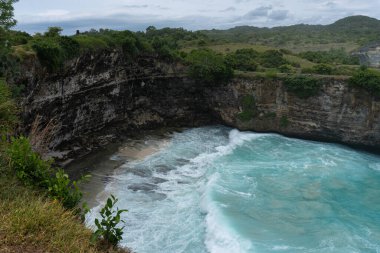 Benzersiz doğal kayaların ve kayalıkların muhteşem görüntüsü