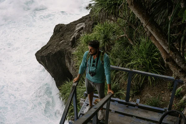 Přírodní Výhledy Nusa Penida Skály Oceán Peguyanganský Chrám — Stock fotografie