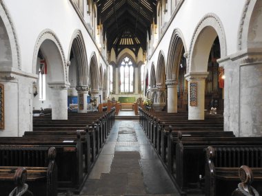 Central view of the church interior with numerous architectural arches