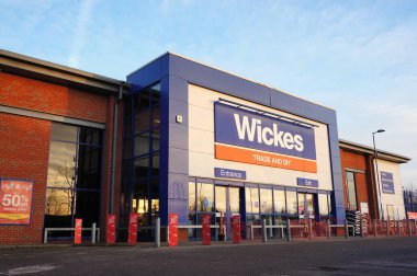  West Caddesi 'ndeki otoparktan Wickers süpermarketi. Boston Lincoln Kasabası 