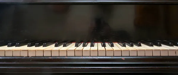 Teclado Preto Velho Piano Grand Com Teclas Marfim Ébano Parte — Fotografia de Stock