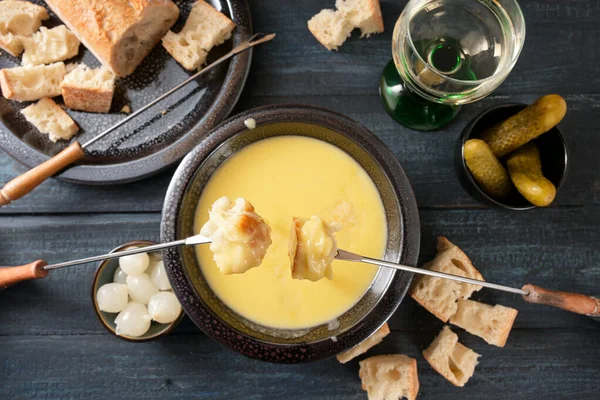 Swiss Cheese Fondue New Year Party Meal Bread Long Forks — 图库照片