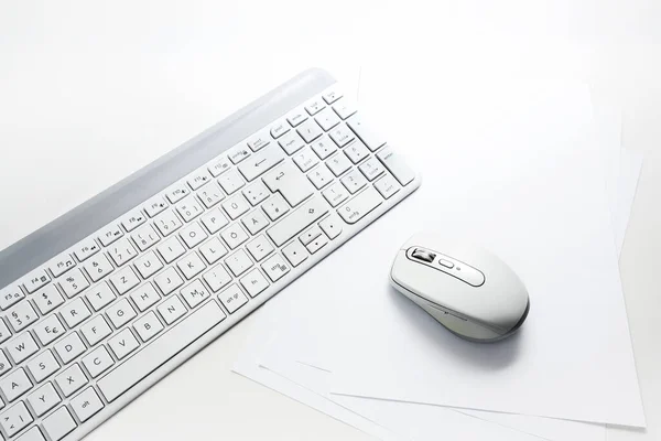 Light Gray Computer Keyboard Mouse Blank Paper White Background Copy — Stock Photo, Image