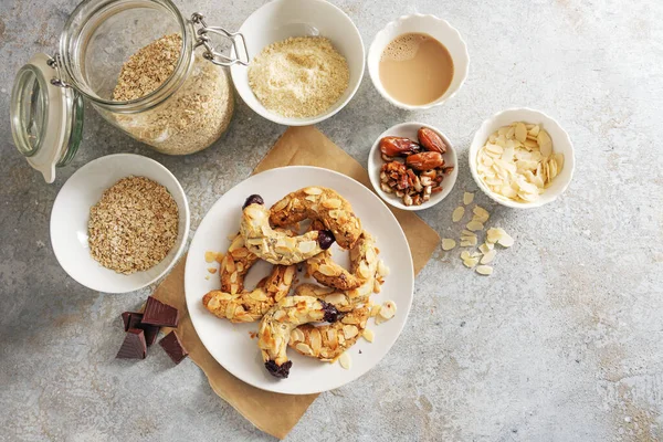 Friska Mandel Halvmåne Cookies Utan Socker Gjorda Mandel Havreflingor Och — Stockfoto