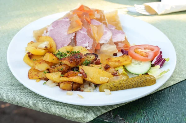 Fried Potatoes German Fries Sauerfleisch Soured Pickled Meat Jelly Traditional — Fotografia de Stock