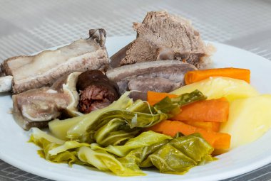 Ev yapımı Portekiz güveci 