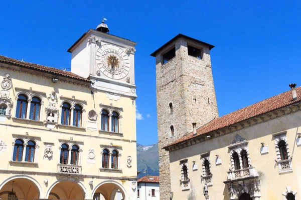 Palace Palazzo Dei Rettori Arcade Και Ρολόι Πύργο Στην Πλατεία — Φωτογραφία Αρχείου
