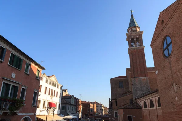 Kilátás Városra Chioggia Templomtoronnyal Chiesa Della Santissima Trinita Veneto Olaszország — Stock Fotó