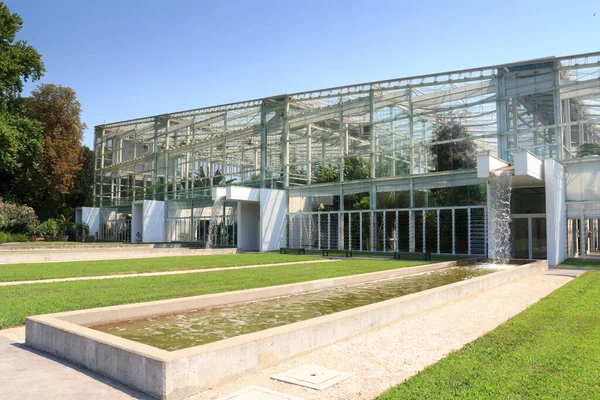 Estufa Com Cachoeiras Artificiais Jardim Botânico Orto Botanico Pádua Itália — Fotografia de Stock