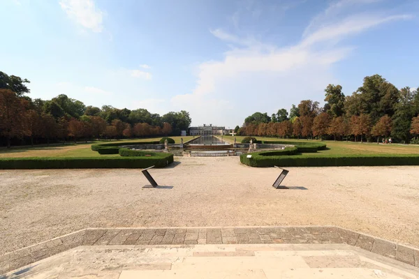 Jardín Con Estanque Reflectante Edificio Estable Villa Pisani Riviera Del — Foto de Stock