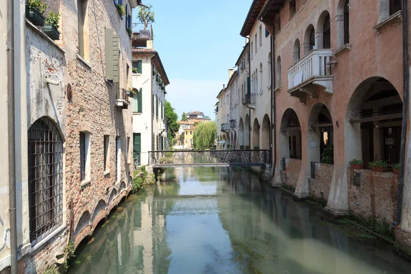 Canal Canale Dei Buranelli Com Casas Ponte Treviso Itália — Fotografia de Stock