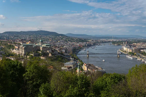 Budapester Stadtlandschaft Durchquert Von Der Donau Vom Gellert Berg Einem — Stockfoto