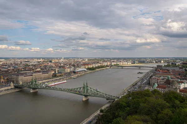 Stadslandschap Boedapest Van Gellert Hill Liberty Bridge Donau Boedapest Hongarije — Stockfoto