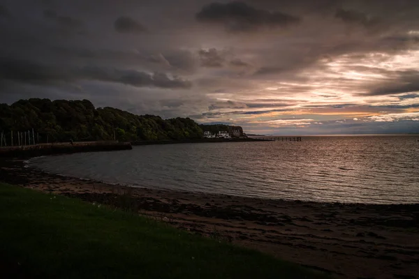 Aberdour, İskoçya sahilinde gün doğumu, Birleşik Krallık