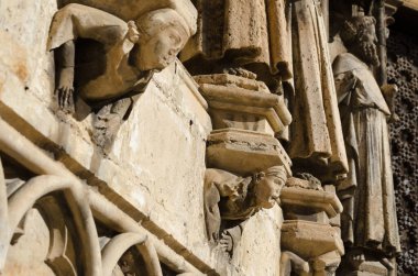 14. yüzyıl Santa Maria, Morella, Castellon, İspanya kilisesindeki heykellerin detayları.