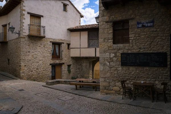 Mirambel Teruel Spanya Nın Ortaçağ Köyündeki Kaldırımlı Caddeler Taş Evler — Stok fotoğraf