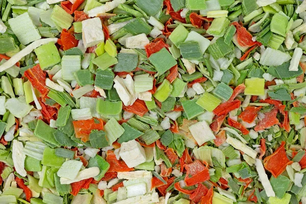 乾燥したカラフルなスープ野菜を背景に — ストック写真