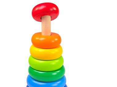 Halka yığın kulesi beyaz arkaplan karşısında izole