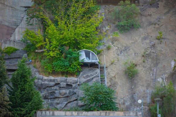 Hus Klippa Rike Park Tbilisi Högkvalitativt Foto — Stockfoto