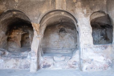 Gürcistan 'da Uplistsikhe' de bir mağarada kraliyet konakları