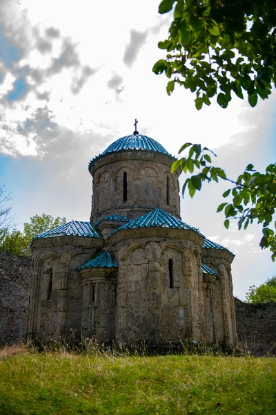 La chiesa di Quetera è stata costruita in tufo accuratamente scavato — Foto Stock