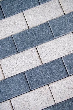 Yapısı çeşitli şekillerdeki metal ahşaptan çok güzel.