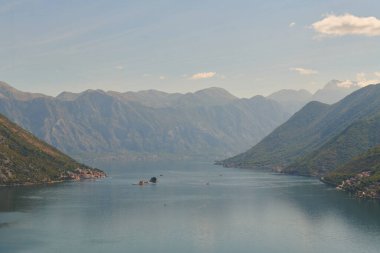 Yazın Montgro 'da güzel Kotor Körfezi