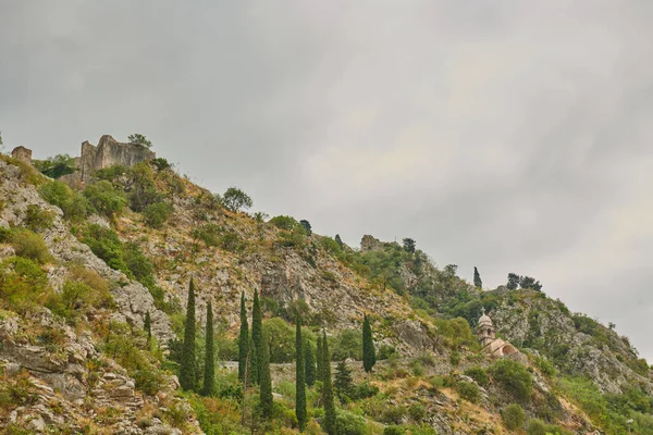 モンテネグロの夏の山々の美しい景色 — ストック写真