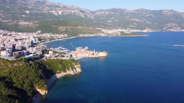 Vista aérea da cidade velha Budva Montenegro — Vídeo de Stock