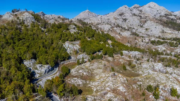 Pico de montanhas. Parque Nacional Lovcen. Natureza do Montenegro — Fotografia de Stock