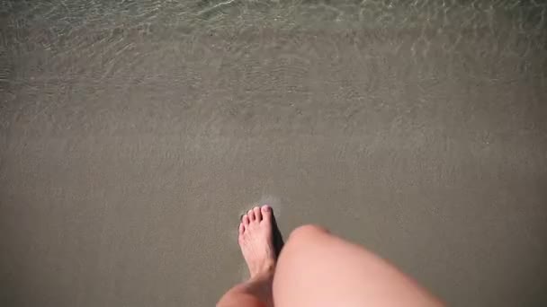 Selfie woman feet on beige sand summer beach background. Holiday vacations concept. — Stock Video