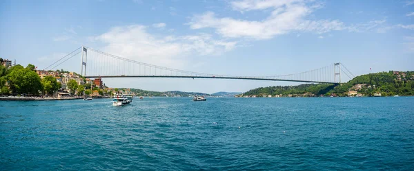 Istanbul Turchia Maggio 2022 Bosforo Fatih Sultan Mehmet Bridge Istanbul — Foto Stock