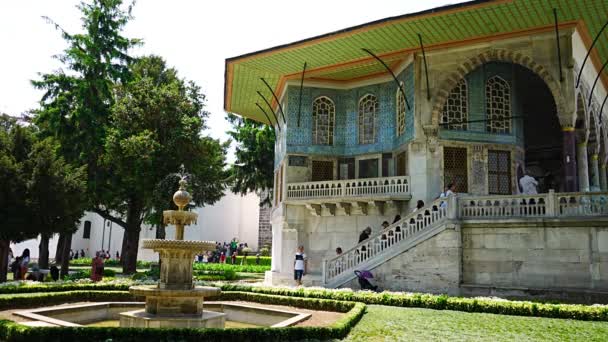 Estambul Turquía Mayo 2022 Arquitectura Territorio Del Parque Del Palacio — Vídeos de Stock